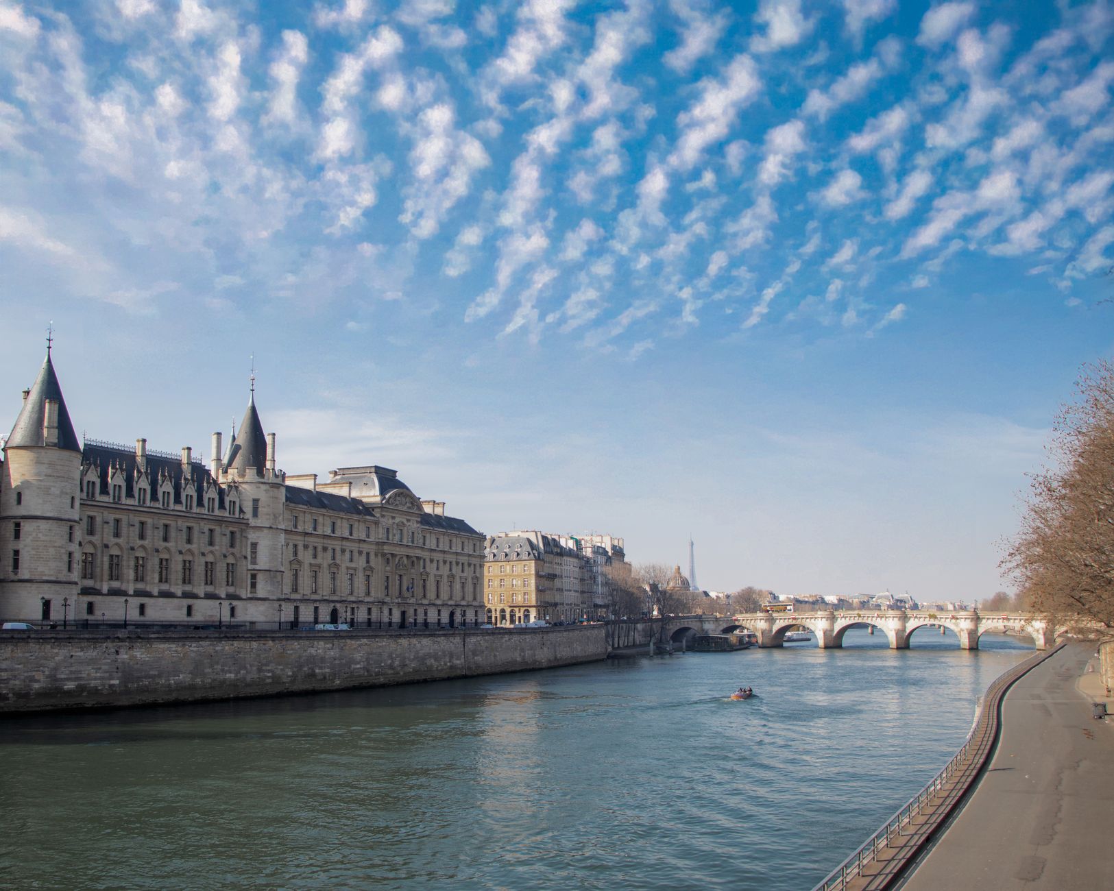 Paris : essor des loisirs aquatiques sur la Seine en 2023