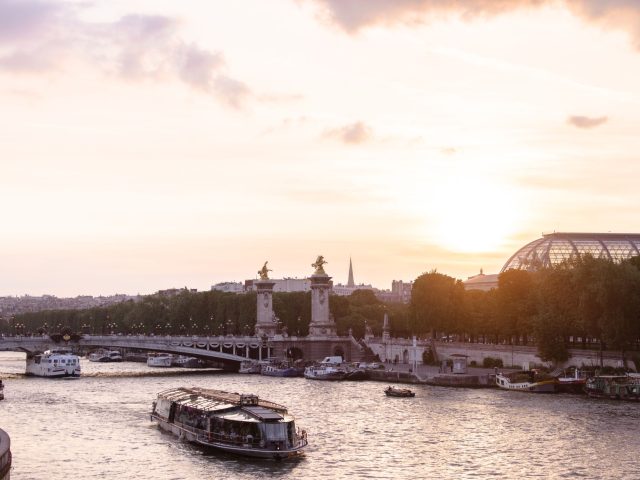 Paris : essor des loisirs aquatiques sur la Seine en 2023
