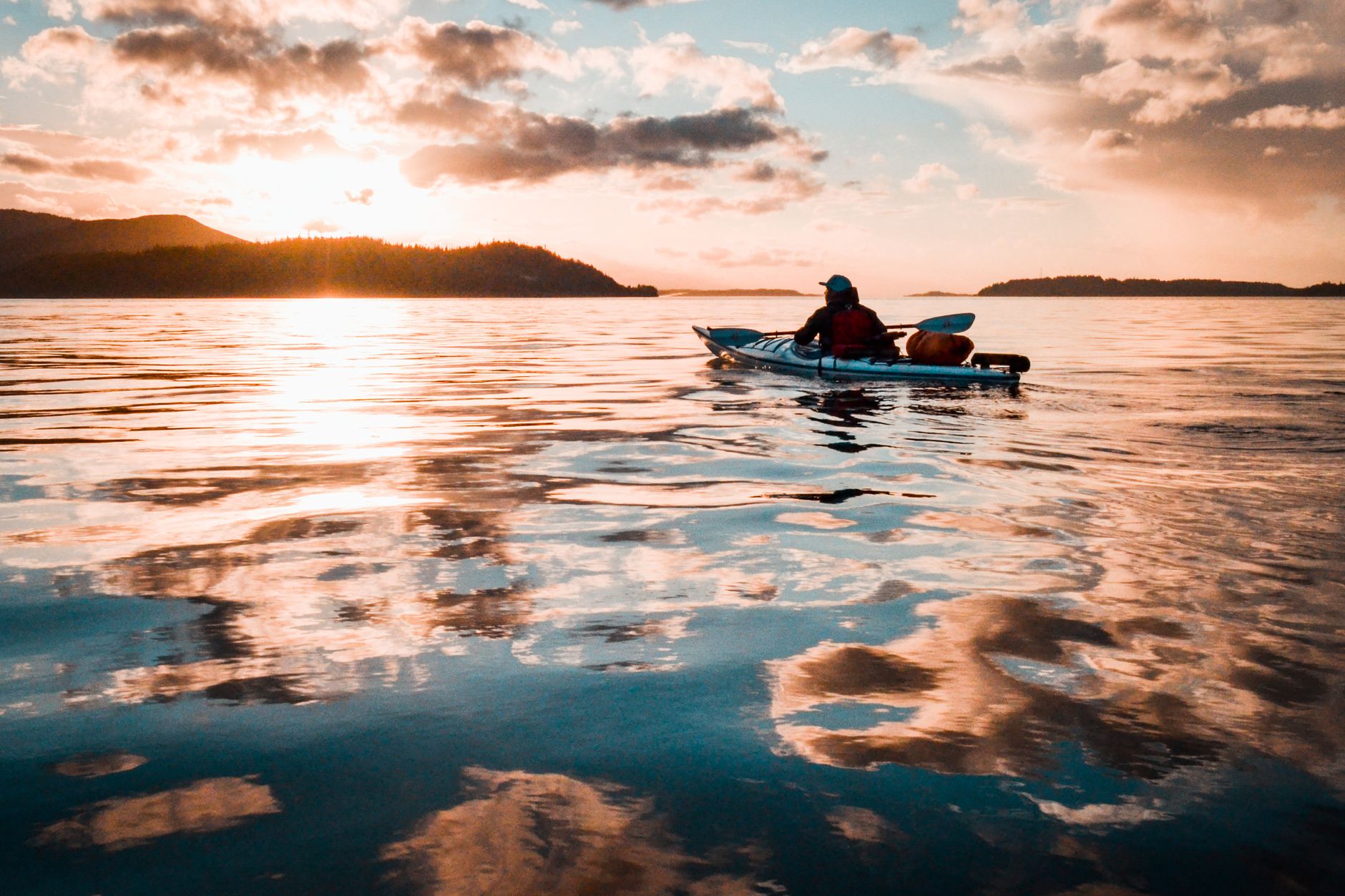 Meilleurs kayaks pour randonnée lacustre : guide et choix