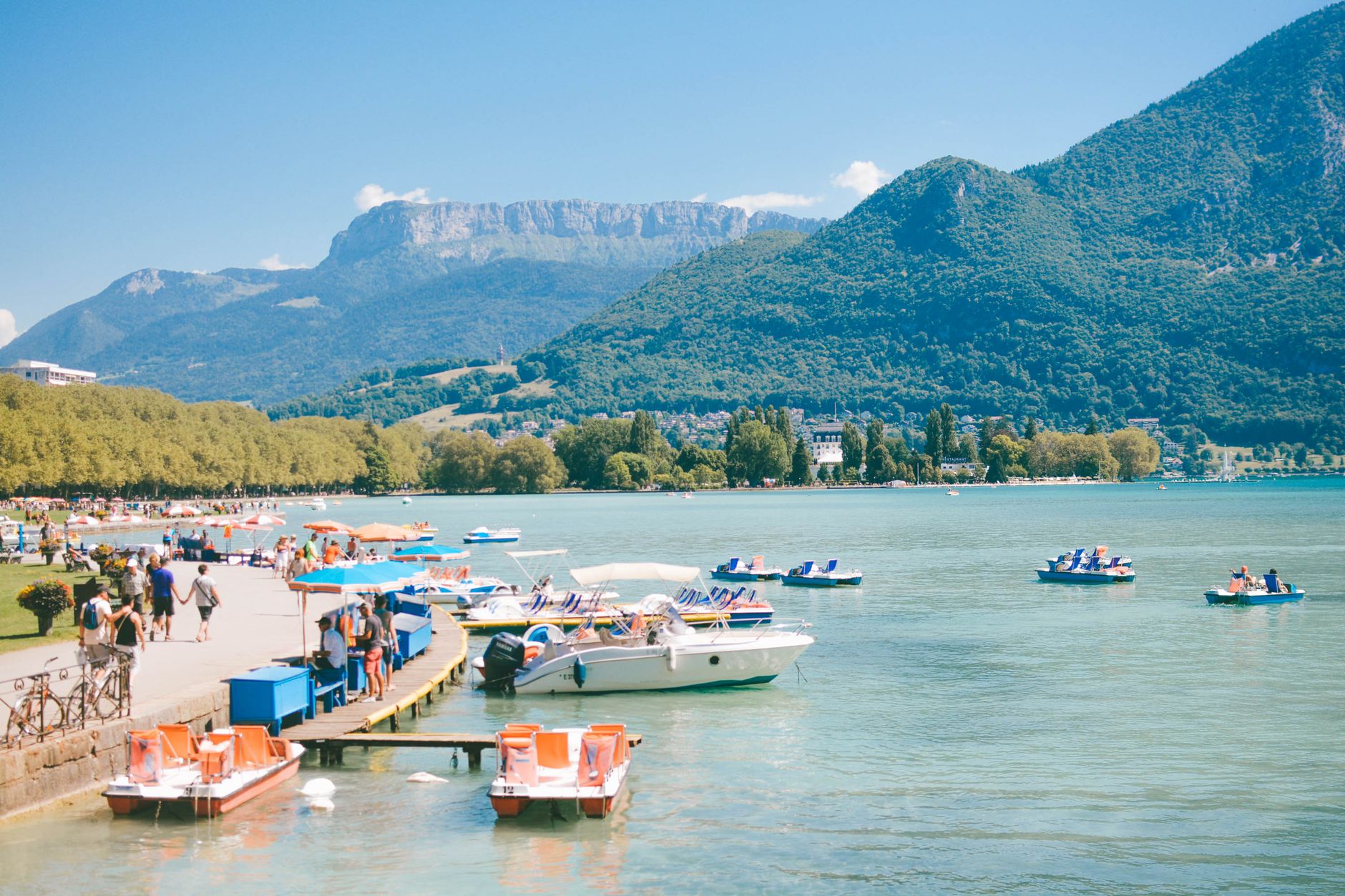 Sécurité sur les lacs de Savoie : règles et vérifications